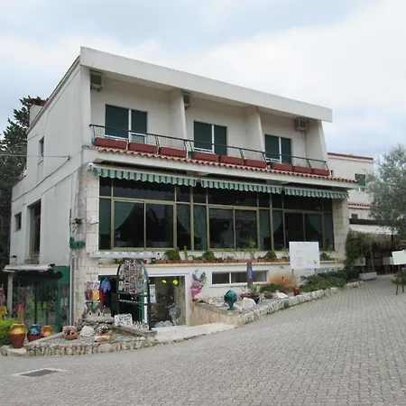 酒店 Autostello Grotte 3*