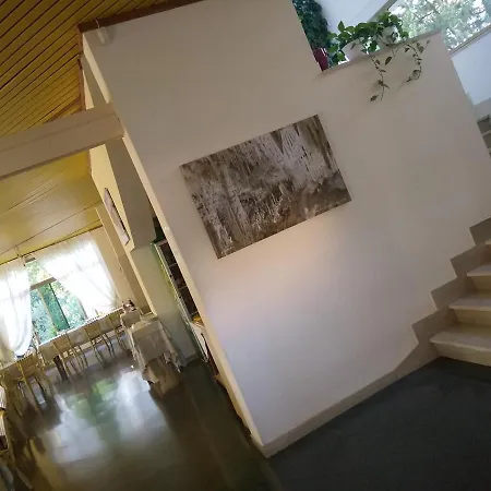 Autostello 3* Castellana Grotte