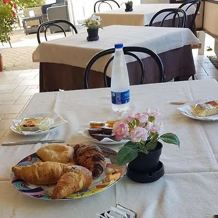 Autostello 3* Castellana Grotte