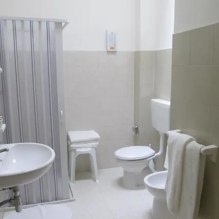 Autostello 3* Castellana Grotte