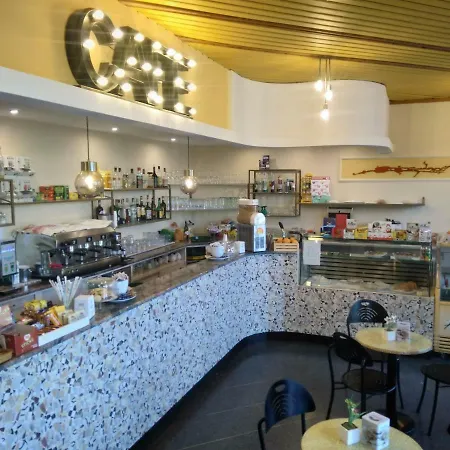 Hotell Autostello Castellana Grotte